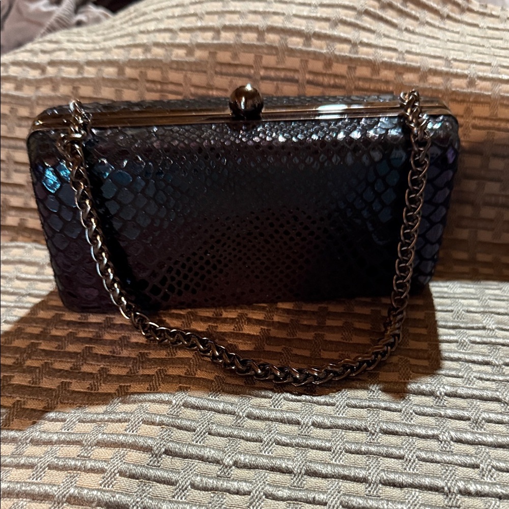 Chic Navy Snakeskin Clutch with Chain Strap